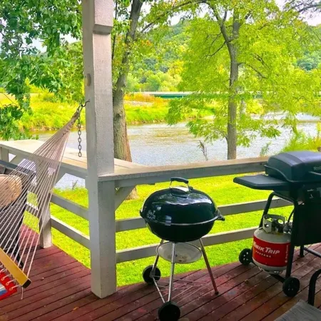 Lazy River Cabin