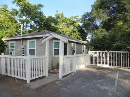 Wildlife Viewing Overlooking Sonoma Creek In The Heart Of The Wine Country!