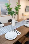 海灘附近度假屋 - 後院綠洲 - 戶外火爐 - 日光房 - 親子友好 - 陽台