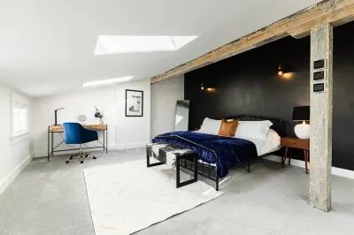 Queen City Penthouse - OTR Hôtels à : 
