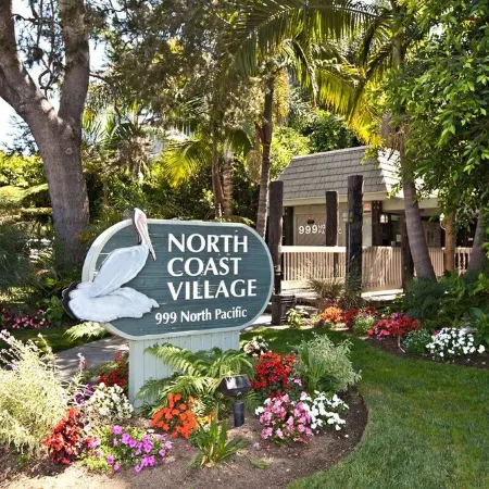 Newly renovated - Direct Ocean View - steps to Ocean