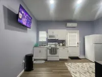 Luxurious, pristine apartment near country club, perfect for a splendid getaway! Hotel a Bohemia