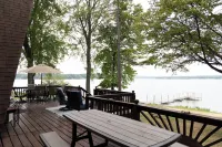 "A Frame of Mind" on Mullett Lake Hotels in Cheboygan County