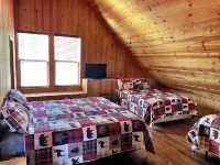 Luxury 2 Story Crown King Cabin, Large balcony, Hiking, Fishing, Mountain Views