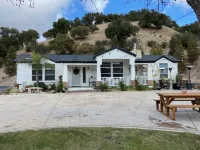 Mountain Springs Vacation Rental & Olive Oil Ranch-Paso Robles Hotels near Vines on the Marycrest