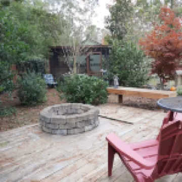 The Artist's Cottage is the ideal home away from home!