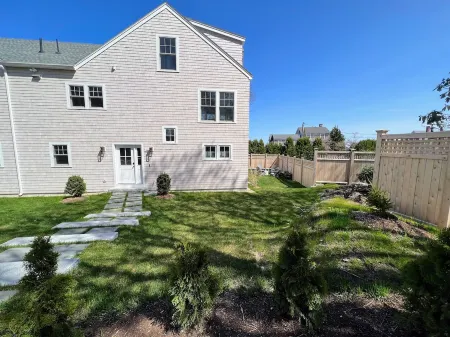 Lighthouse View Cape Porpoise Cottage Отели в г. Кеннебанкпорт