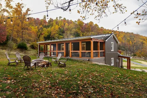 NEW Tranquil Retreat on 42 Acres with Hot Tub, Bordering National Park, WI-FI!