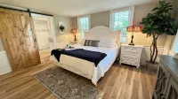 Beautiful renovated Farmhouse on Seneca Lake. Finger Lake Wine Trail.