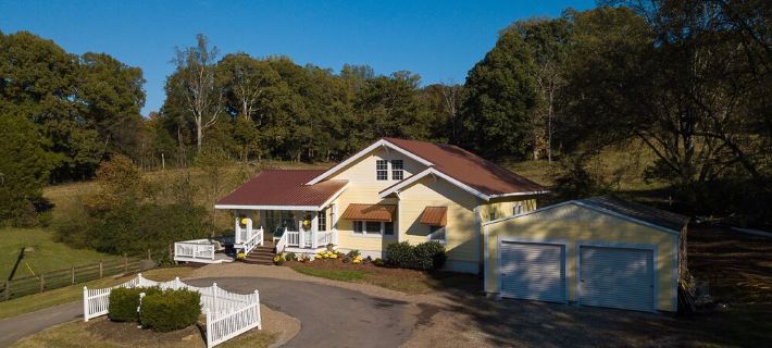 "Historical”Yellow TeaCup Cottage,Farm Setting, Horses &Goats ,Rest n Relax Ξενοδοχεία στην πόλη Blount County