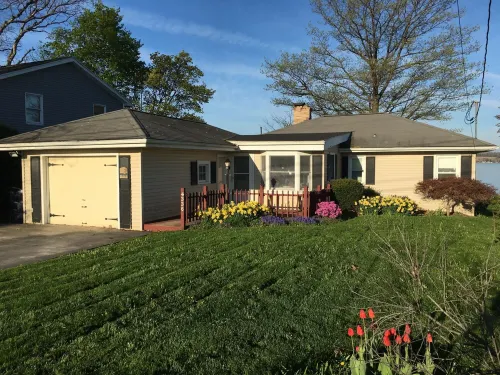 75 Ft Of Private Lakefront! - Wifi