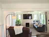 Cozy Blue Cottage Hotels in Willcox