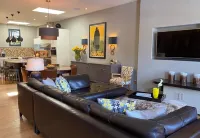 Downtown MainStreet Penthouse 1BR five star Rental with parking overlooking main