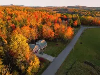 Foliage Galore! 14mi to Mt. Snow, Arcade, King Bed