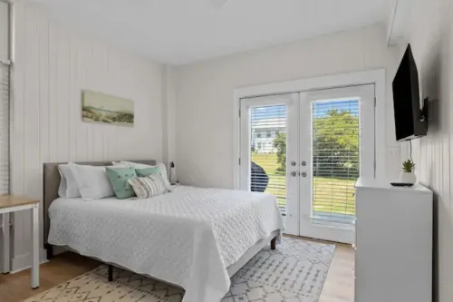 Updated FULL Duplex - Perfect Large Fam Vacay Spot