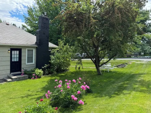 Charming 2-bdrm downtown Coeur d'Alene Historic Foster Ave-Garden District