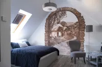 4 Cats Shelter Apartments
