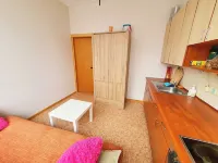 Tokyo Vibes - Hostel with More Privacy, Self Check-IN Hotels in 