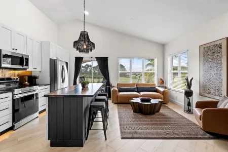 "The Albatross" One Bedroom Condo @ PGA Golf Villa