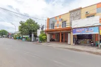 Urbanview Hotel Rifal Home Tegal Hotels in Tegal