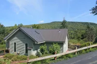 Riverfront Bretton Woods Home - A/C, Wifi, Private, Quiet, Views, LOCATION!!