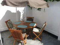 Charming Studio less than 200 steps to Glendon Beach - 200 Captain Chase Rd #18