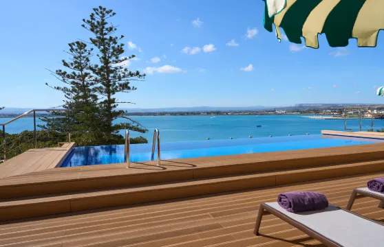 國際旅客豪華酒店