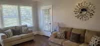 Homely Apt w/ 2 King Rooms, Porch - 10 Mins to DT!