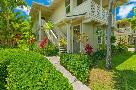 Luxurious Quiet Kauai Northshore Condo. Furnished as second home. Fabulous Pool!