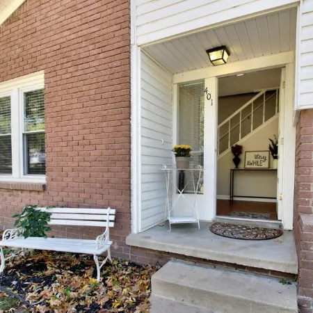 "Broken Arrow 3-Bedroom Retreat – Cozy, Family-Friendly with WiFi & AC