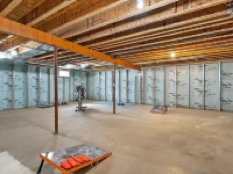 Open Concept /Spacious/ Private /Modern /Hardwoods Hoteles en Oswego