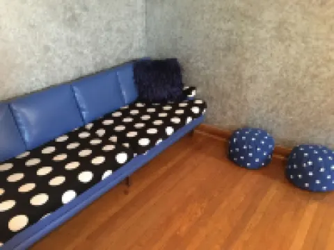 4Br 2BA Modern Family Home with Private Heated Inground Pool Open March-Nov 11