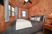 Ski-In/Out Luxury Lodge/Panoramic Sky High Views/Beech MTN