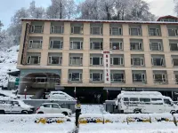 Hotel Neelam - Ramah Hewan Peliharaan