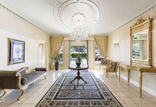 멜버른 호텔 객실 내부