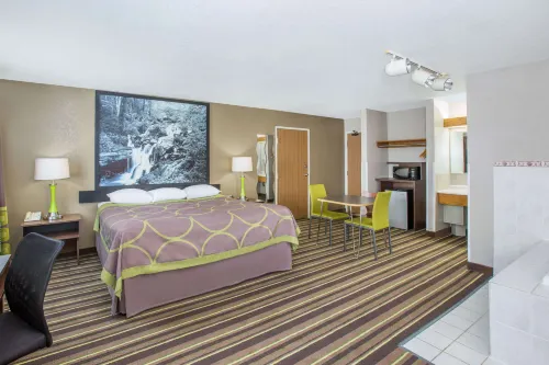 Super 8 by Wyndham Brookings Hotels in Brookings