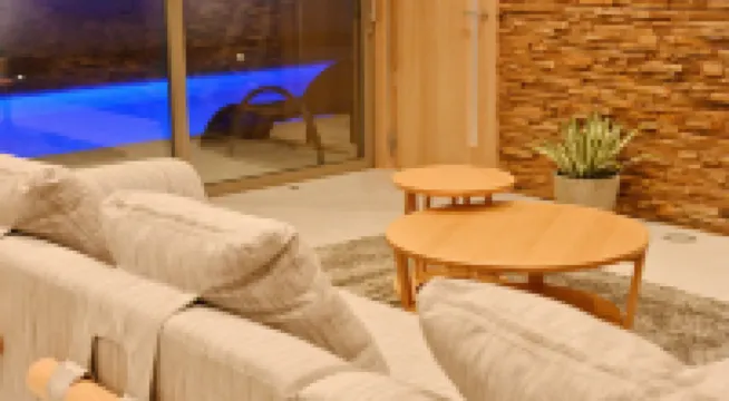 Sakura Villa with Hot Spring Pool