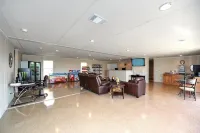 Instalodge Hotel and Suites Karnes City