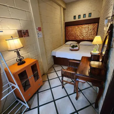 Nila House, Sharia Family Home Stay Hotels in Jagakarsa
