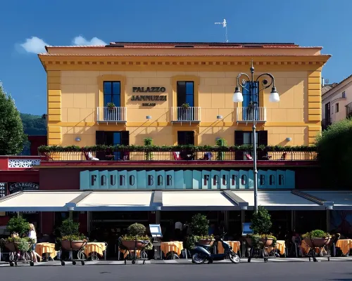 Palazzo Jannuzzi Relais Hotels near Piazza Lauro