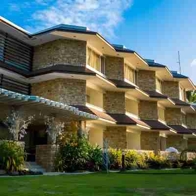 Caluwayan Palm Island Resort & Restaurant Hotel Exterior