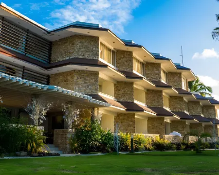 Caluwayan Palm Island Resort & Restaurant Hotels in Samar