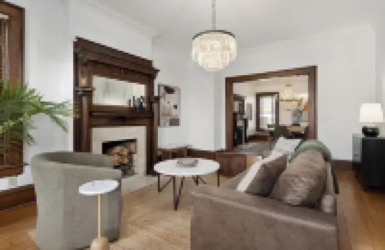 Spacious 5-bedroom house in the heart of Columbus