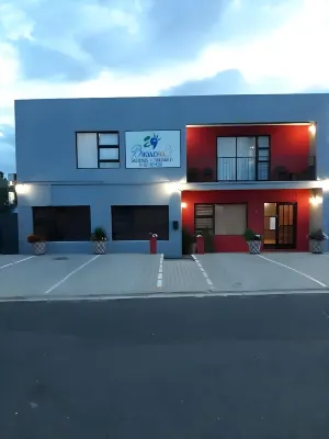 Broadway Tygervalley House فنادق في بيلفيل