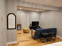 Deluxe Aparment Spacious 3-bedroom apartment with WiFi, AC in nice Elizabeth