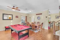 RAFB 3br Fun Family Retreat Pool Table/Ping-Pong Hotel a Schertz