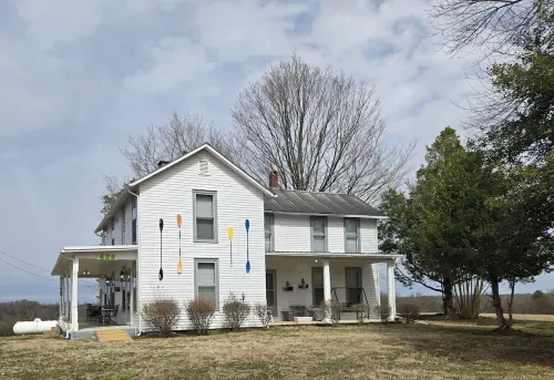 The Jackson House  at Barren River Lakefall Discounta Unique Experience !