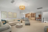 Home in Cuscowilla with Private Pool and Spa