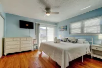 Calm waters and soft sand beaches - It’s a SHORE THING- king beds in each room