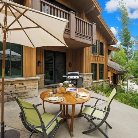 Ski-in/Out on New Sunrise Gondola at Canyons Lux Home: Spa, Theater & More